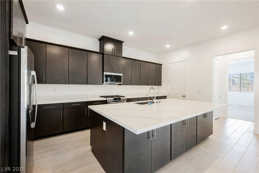 116 Skylar Village Avenue, Henderson, NV 89011