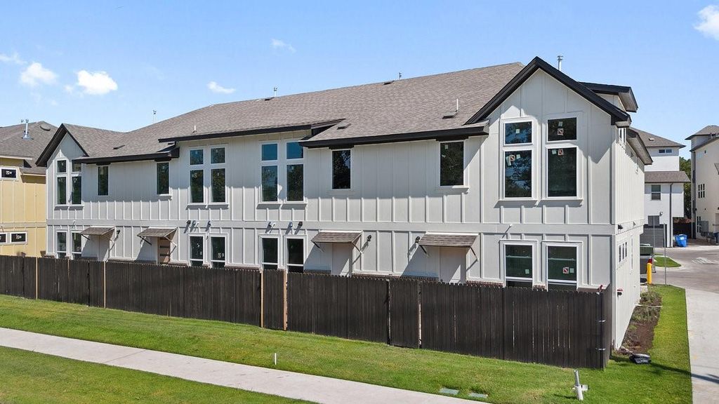 200 W 56th ST 1101, Austin, TX 78751