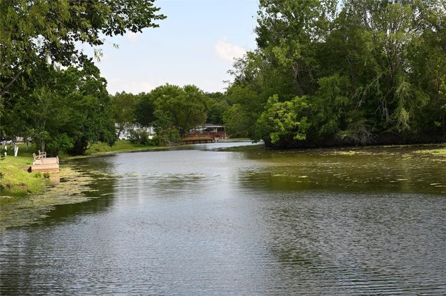 12615 Paradise View Court, Willis, TX 77318
