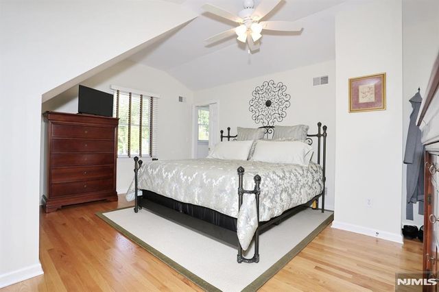 620 Ridgewood Road, Twp Of Washington, NJ 07676