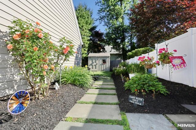 620 Ridgewood Road, Twp Of Washington, NJ 07676
