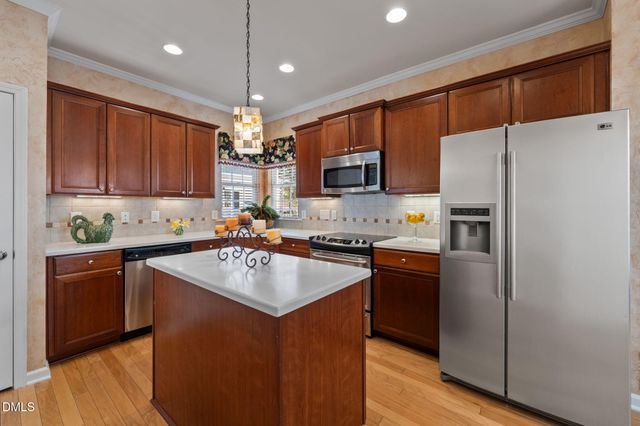 306 Easton Grey Loop, Cary, NC 27519