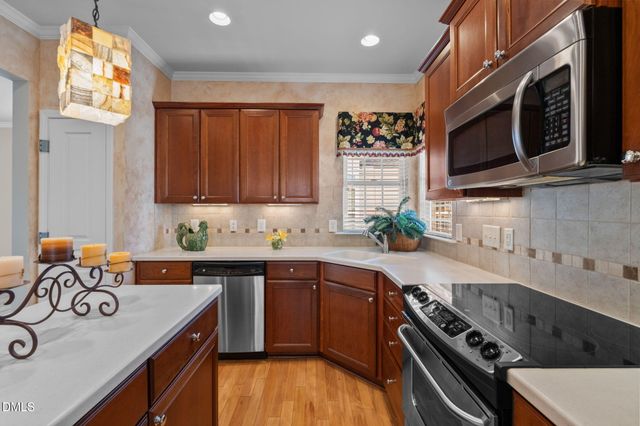 306 Easton Grey Loop, Cary, NC 27519