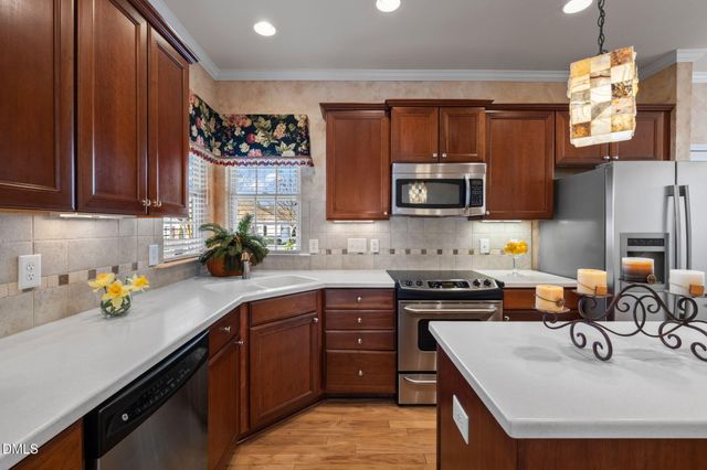 306 Easton Grey Loop, Cary, NC 27519