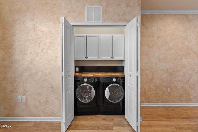 306 Easton Grey Loop, Cary, NC 27519