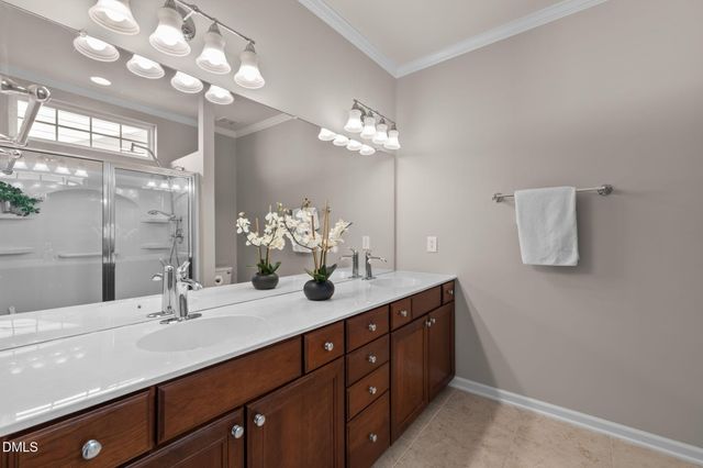 306 Easton Grey Loop, Cary, NC 27519