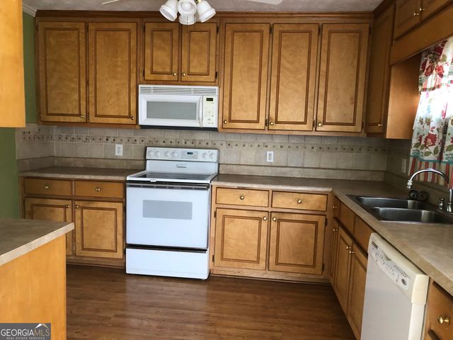 75 Oakwood Lane, Covington, GA 30016