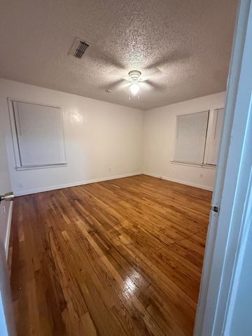 2617 37th Street, Lubbock, TX 79413