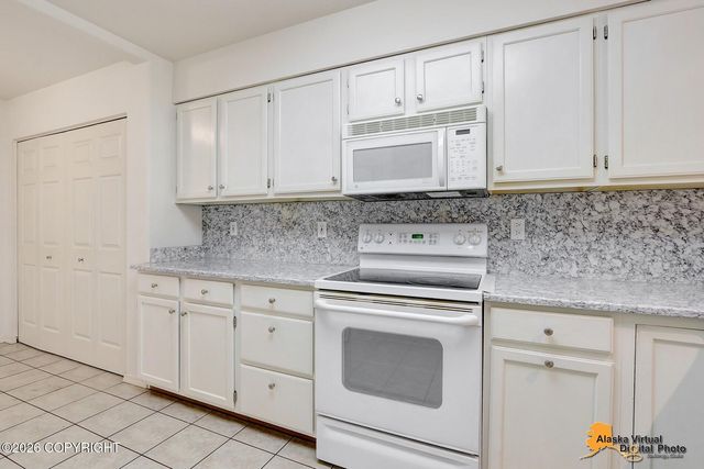 3002 Brittany Place, Anchorage, AK 99504