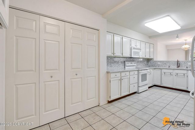 3002 Brittany Place, Anchorage, AK 99504