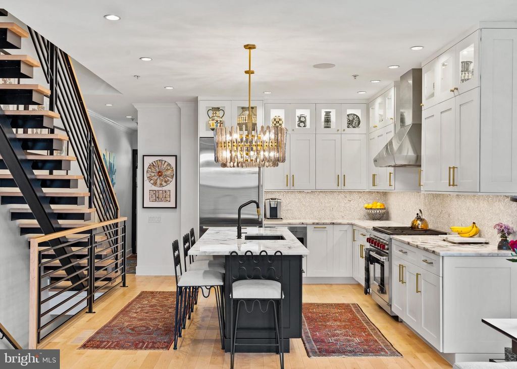 741 BAINBRIDGE ST, Philadelphia, PA 19147