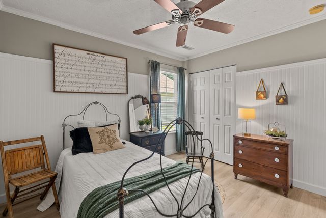 1038 Lexington Farms Dr, Spring Hill, TN 37174