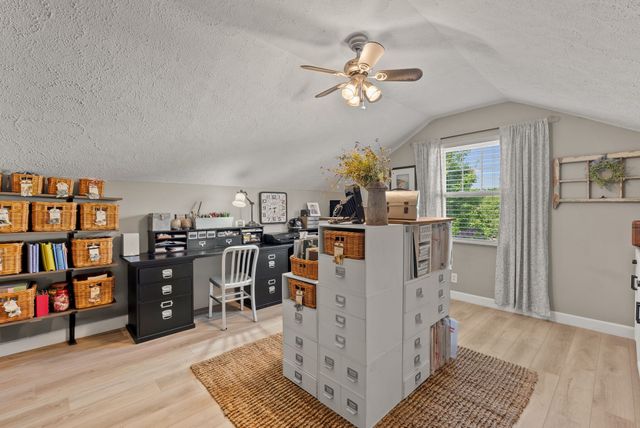 1038 Lexington Farms Dr, Spring Hill, TN 37174