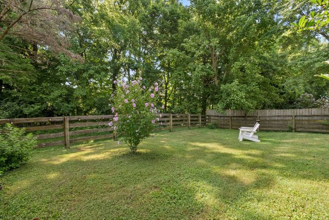1038 Lexington Farms Dr, Spring Hill, TN 37174