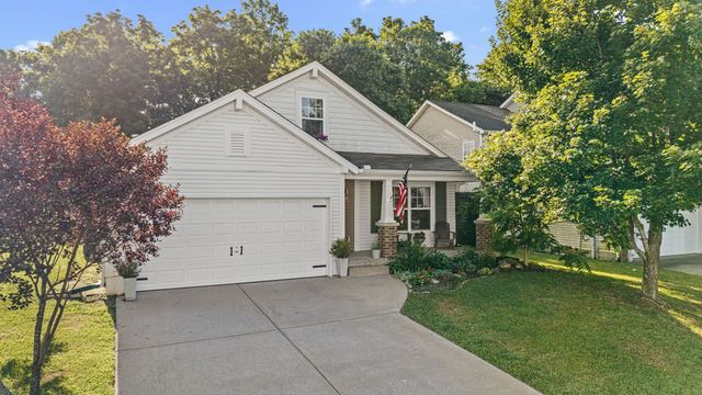 1038 Lexington Farms Dr, Spring Hill, TN 37174
