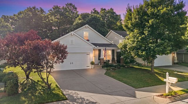 1038 Lexington Farms Dr, Spring Hill, TN 37174