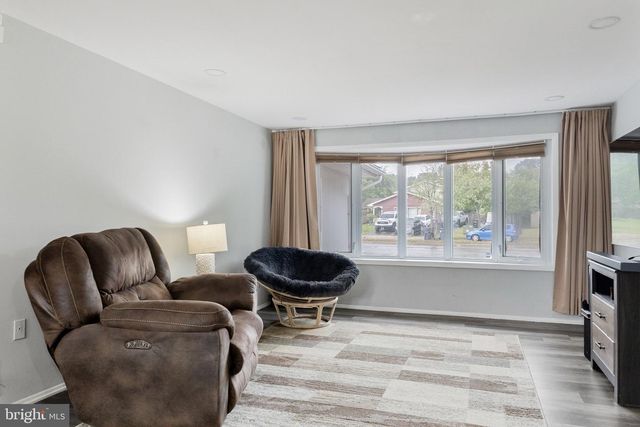 2419 PINEFIELD RD, Waldorf, MD 20601