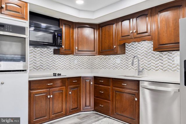 2419 PINEFIELD RD, Waldorf, MD 20601