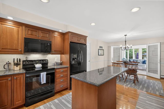 9 Bakers Pond Road, East Dennis, MA 02641