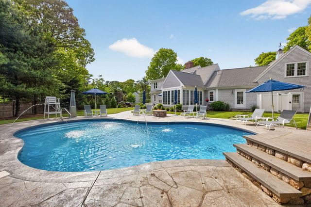9 Bakers Pond Road, East Dennis, MA 02641
