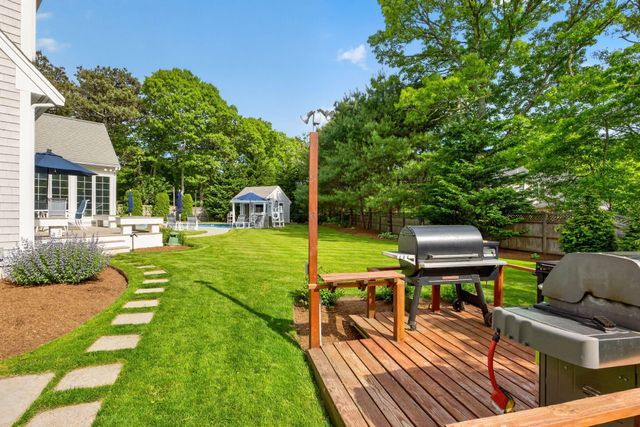 9 Bakers Pond Road, East Dennis, MA 02641