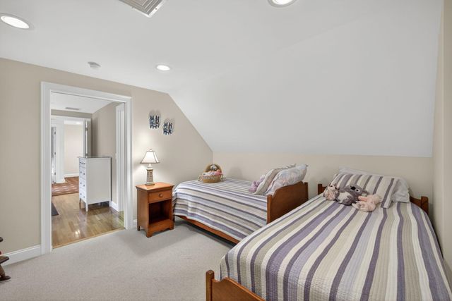 9 Bakers Pond Road, East Dennis, MA 02641