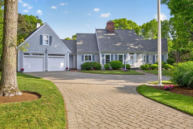 9 Bakers Pond Road, East Dennis, MA 02641