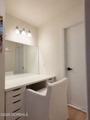 72 Lenape Trail, Tinton Falls, NJ 07724