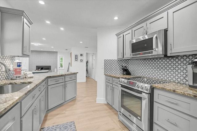 3515 LA PALOMA AVENUE, Sarasota, FL 34242