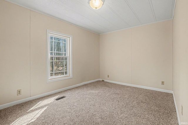 14284 US 6 Highway, Syracuse, IN 46567