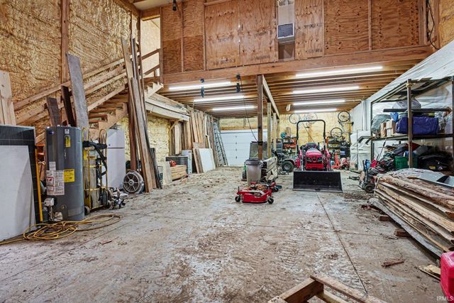 14284 US 6 Highway, Syracuse, IN 46567