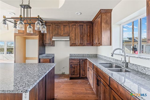 222 Pope Bend, Cedar Creek, TX 78612