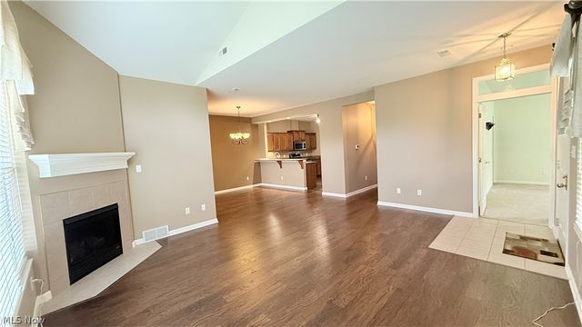 28 Hunters Woods Boulevard B, Canfield, OH 44406
