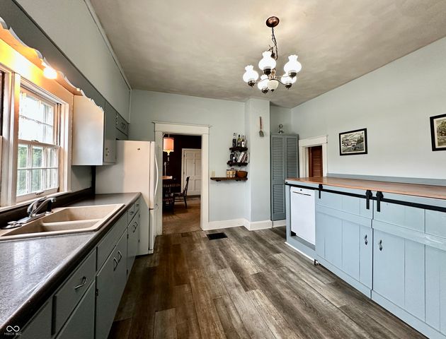 89 W Mitchell Avenue, Martinsville, IN 46151