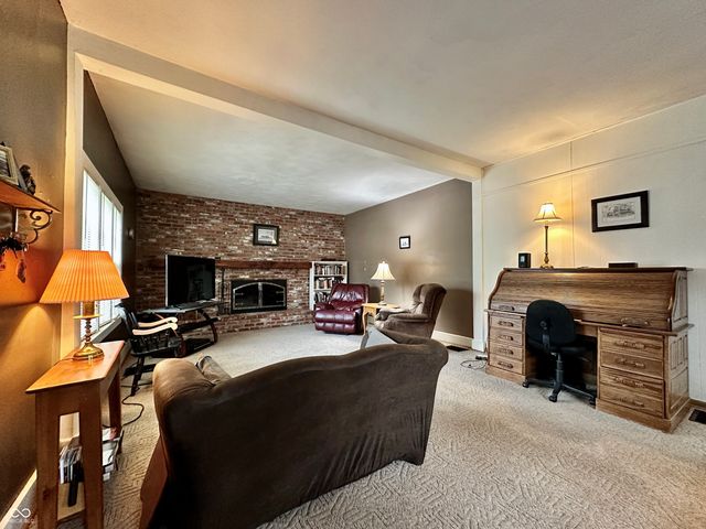 89 W Mitchell Avenue, Martinsville, IN 46151