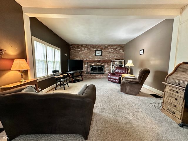 89 W Mitchell Avenue, Martinsville, IN 46151