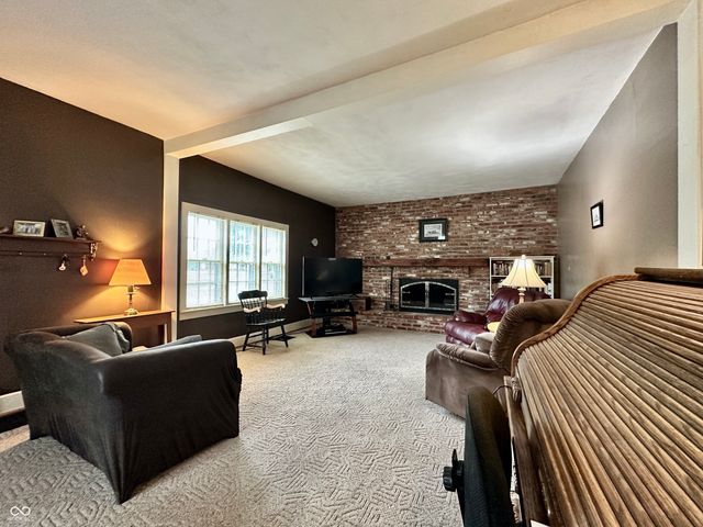 89 W Mitchell Avenue, Martinsville, IN 46151
