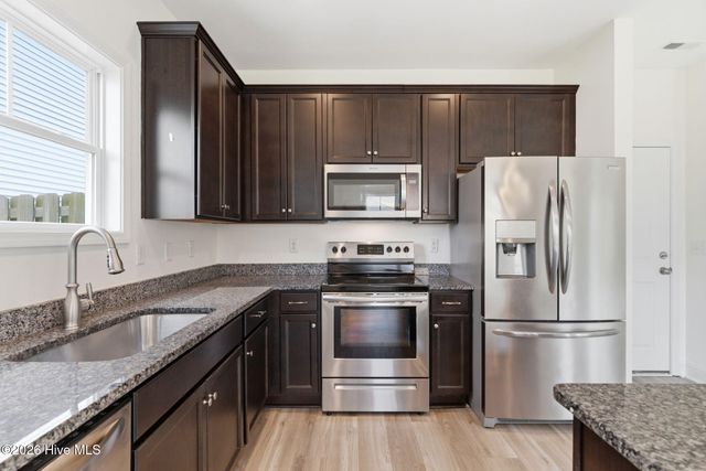 1429 Lewis Landing Avenue, Wilmington, NC 28405