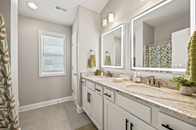 109 Blackthorn Drive, Nicholasville, KY 40356