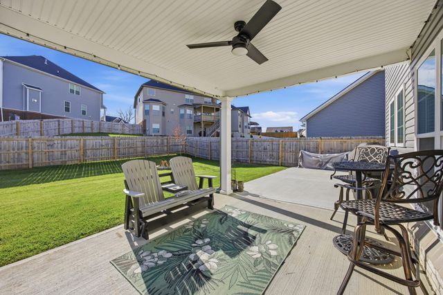 109 Blackthorn Drive, Nicholasville, KY 40356