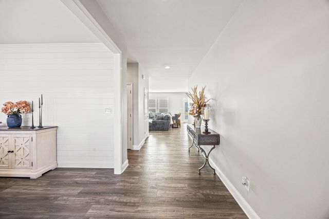 109 Blackthorn Drive, Nicholasville, KY 40356