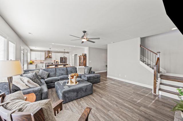 109 Blackthorn Drive, Nicholasville, KY 40356