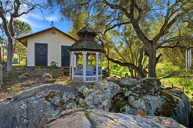 30530 Corral Drive, Coarsegold, CA 93614