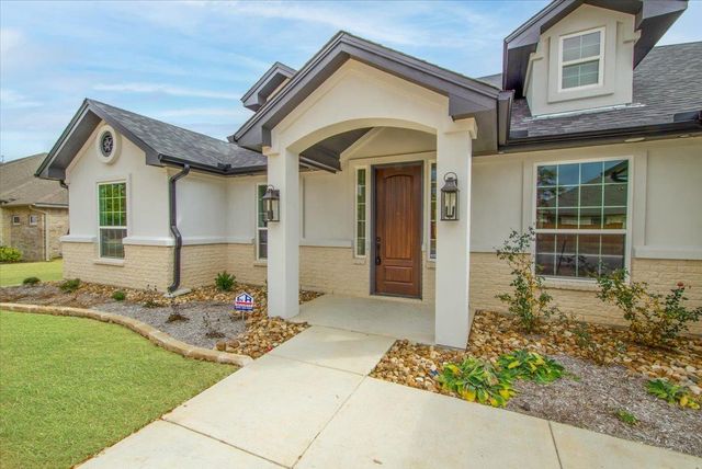 4113 Turning Leaf DR, Nolanville, TX 76559