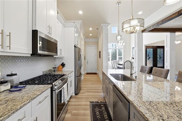 656 Prospector Trail, Dahlonega, GA 30533