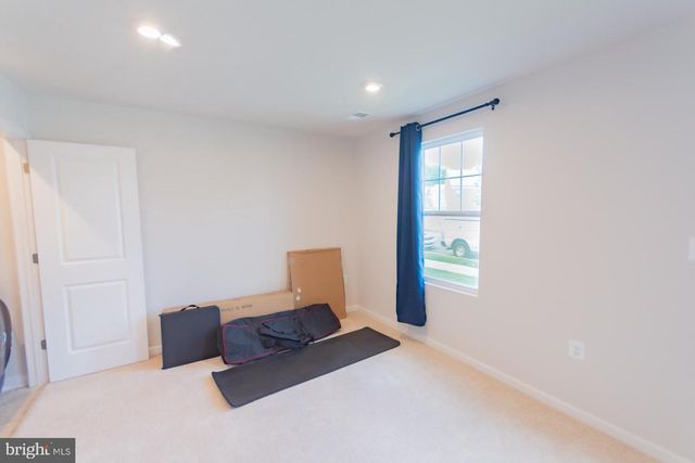 50 COOLIDGE AVE, Ranson, WV 25438