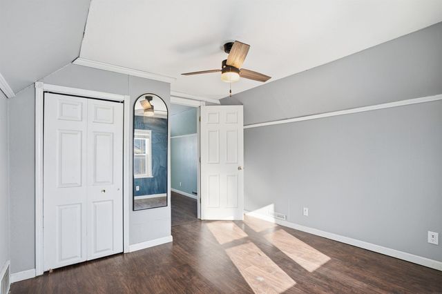 814 E Mitchell Avenue, Waterloo, IA 50702