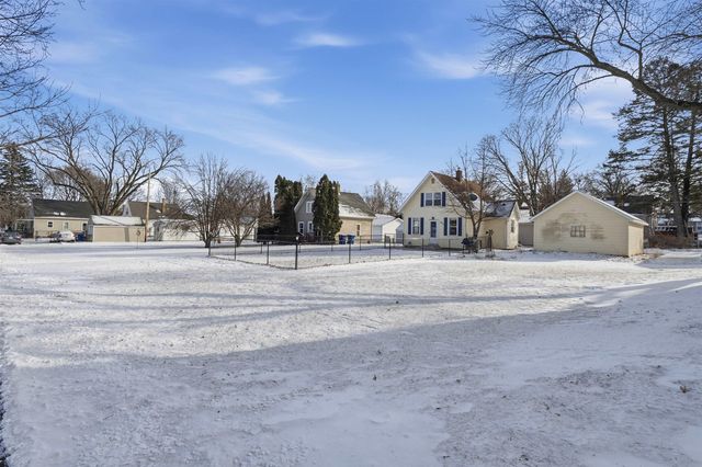 814 E Mitchell Avenue, Waterloo, IA 50702