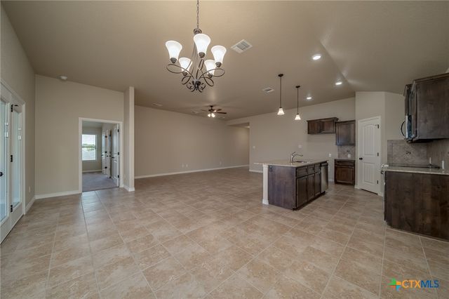 610 Bobby Lou Lane, Copperas Cove, TX 76522