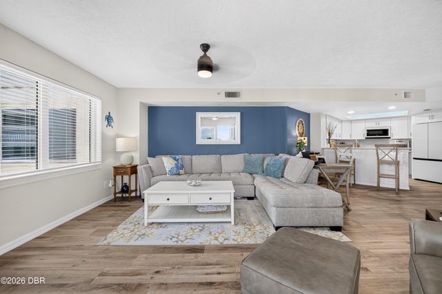 2937 S Atlantic Ave Apt 402, Daytona Beach Shores, FL 32118